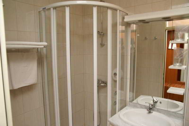 Hotel Porin Zagreb Room photo